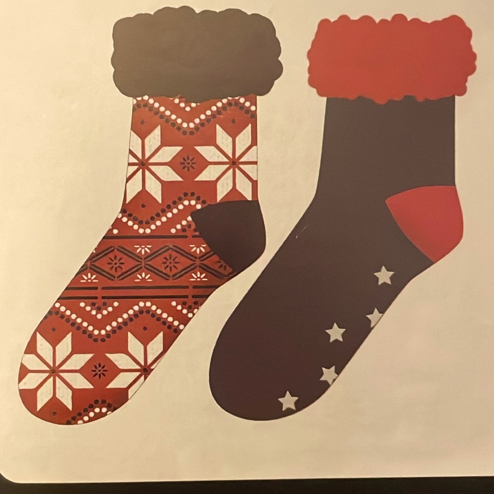 Gift Box 2 Pair! Catherine Malandrino House Slipper Socks Grip soles Nordic